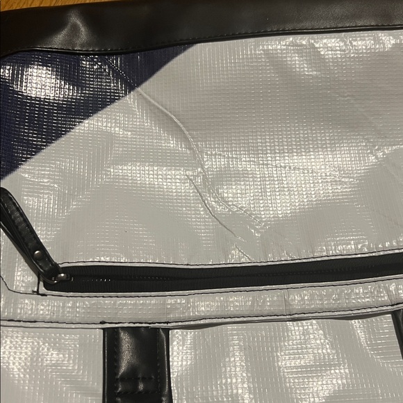 RAREFORM Maya CrossBody GYM TOTE DUFFLE Blue billboard recycled personal Bag - Picture 13 of 17